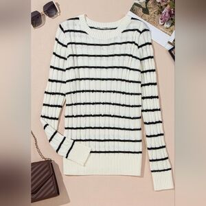 Elegant Cable Knitted Old Money Pullover Sweater Crewneck. NWT